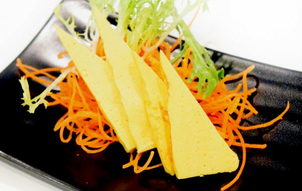 Sashimi omelette